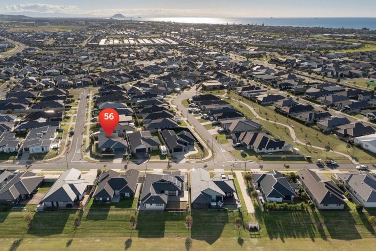 Photo of property in 56 Te Kio Crescent, Papamoa Beach, Papamoa, 3118