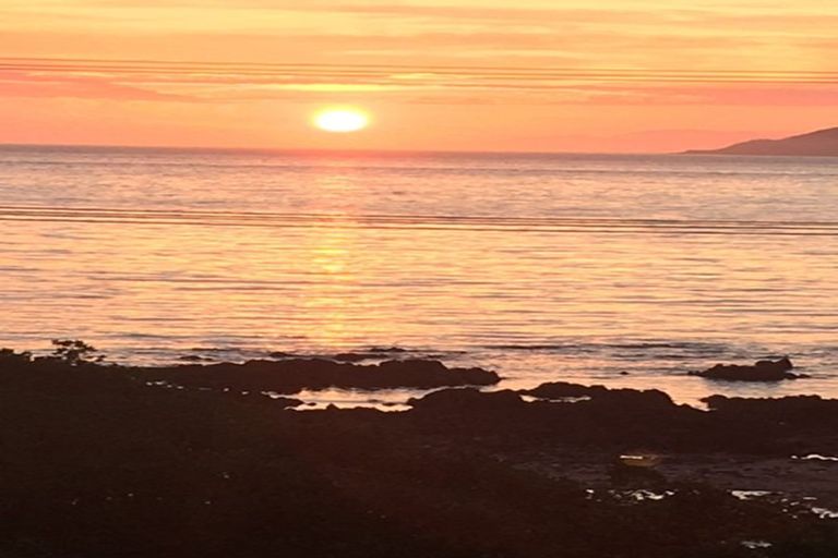 Photo of property in 83 Moana Road, Plimmerton, Porirua, 5026