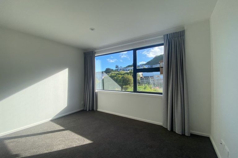 Photo of property in 37 Priscilla Crescent, Kingston, Wellington, 6021