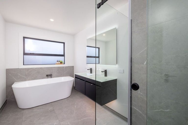 Photo of property in 7 Chatsworth Avenue, Rangiora, 7400