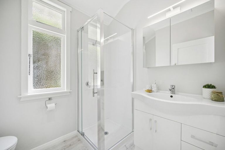 Photo of property in 468 Evans Bay Parade, Hataitai, Wellington, 6021