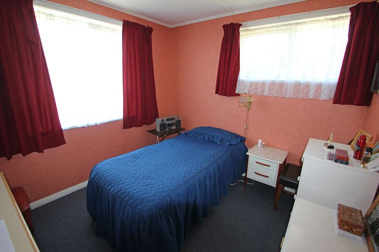 Photo of property in 1 Blyth Street, Holmes Hill, Oamaru, 9401