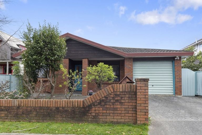Photo of property in 2a Brasell Street, Fairfield, Lower Hutt, 5011