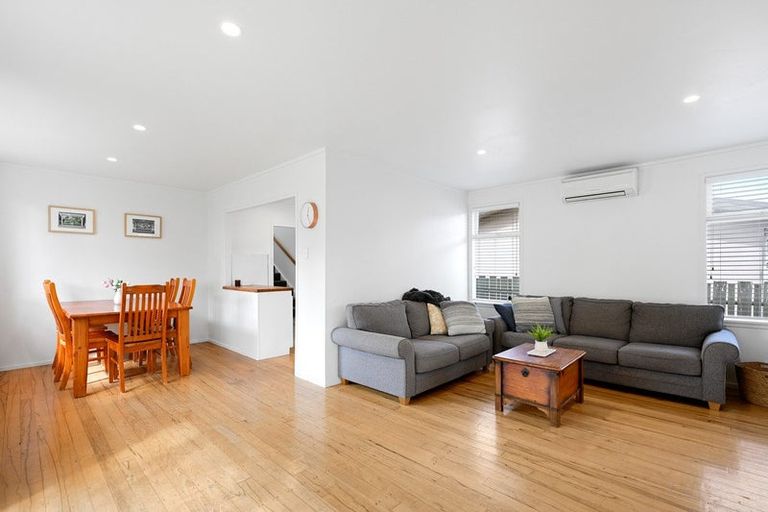 Photo of property in 86 Browning Street, Leamington, Cambridge, 3432