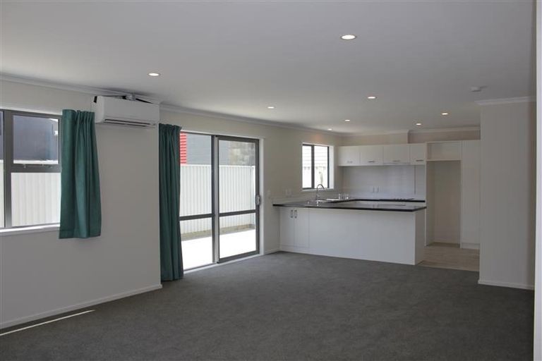 Photo of property in 28 Latimer Way, Petone, Lower Hutt, 5012