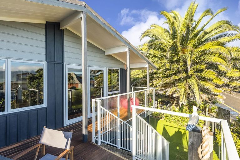 Photo of property in 112 Manly Street, Paraparaumu Beach, Paraparaumu, 5032