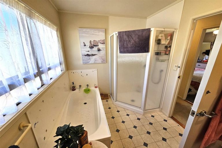 Photo of property in 111 Pinewood Court, Matarangi, Whitianga, 3592