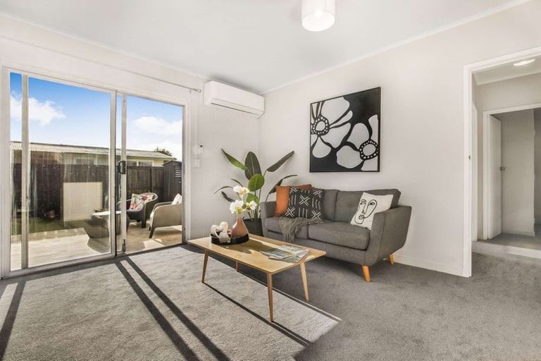 Photo of property in 1/108 Gloucester Road, Manurewa, Auckland, 2102