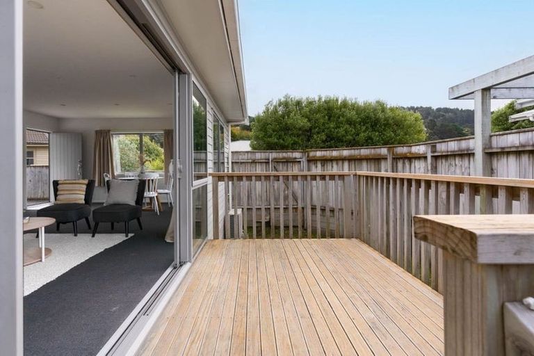 Photo of property in 7b Mclellan Street, Tawa, Wellington, 5028