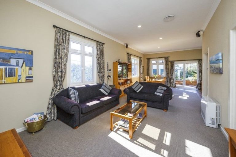 Photo of property in 7 Oxford Street, Hokowhitu, Palmerston North, 4410