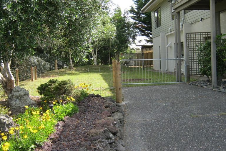 Photo of property in 52 Causeway Road, Haruru, 0204