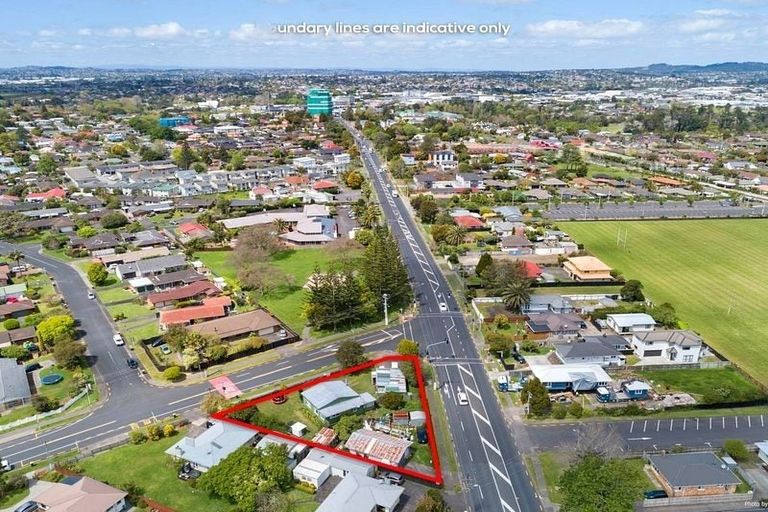 Photo of property in 2 Rathgar Road, Henderson, Auckland, 0610