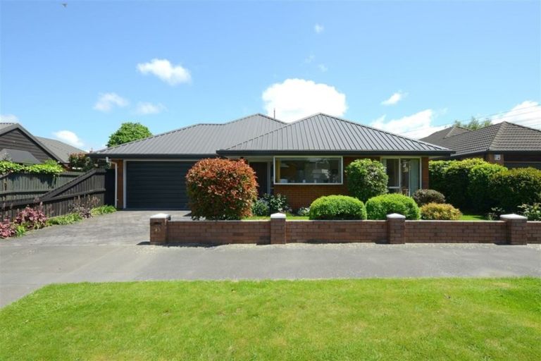 Photo of property in 1/43 Kedleston Drive, Avonhead, Christchurch, 8042