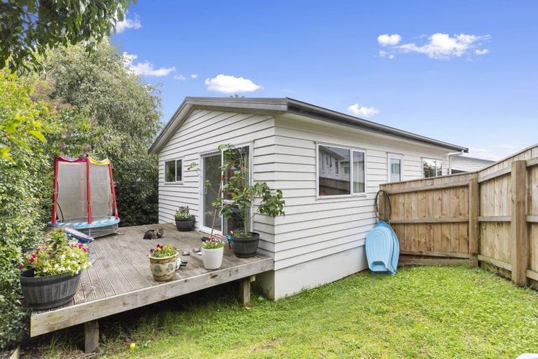 Photo of property in 16a Chilcott Road, Henderson, Auckland, 0612