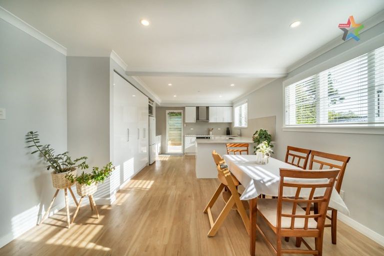 Photo of property in 110 Manuka Street, Stokes Valley, Lower Hutt, 5019