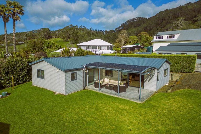 Photo of property in 3 Emmerdale Drive, Hahei, Whitianga, 3591
