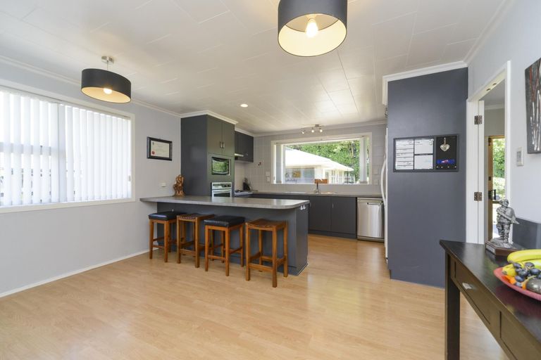 Photo of property in 42 Carter Crescent, Awapuni, Palmerston North, 4412
