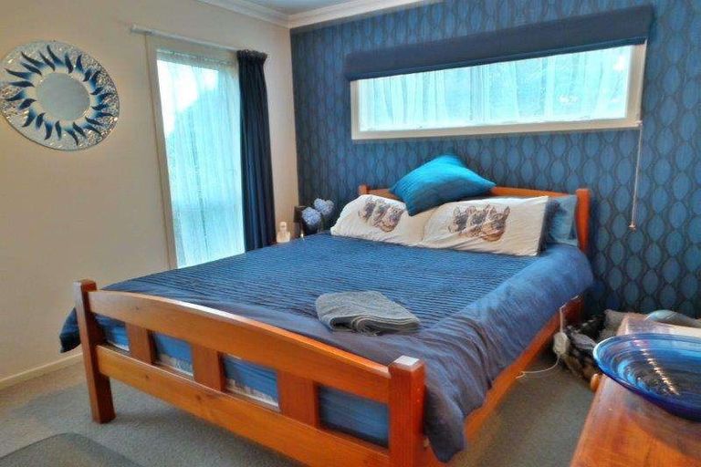 Photo of property in 6 Windsor Place, Levin, 5510