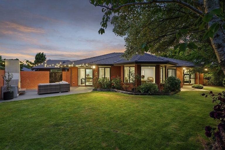 Photo of property in 20 Caroline Way, Northwood, Christchurch, 8051
