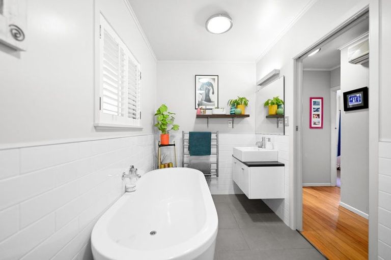 Photo of property in 6 Tudor Crescent, Chedworth, Hamilton, 3210