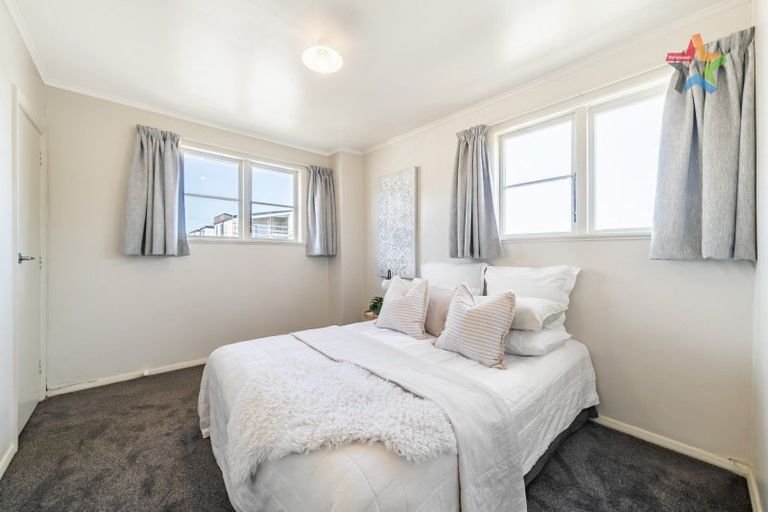 Photo of property in 213 Knights Road, Hutt Central, Lower Hutt, 5011