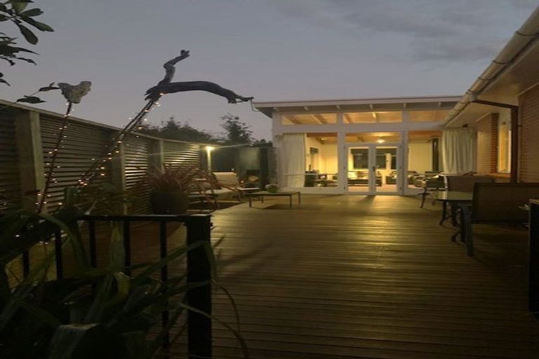 Photo of property in 18 Pioneer Crescent, Helensburgh, Dunedin, 9010