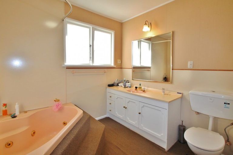 Photo of property in 44 Broughton Street, Gore, 9710