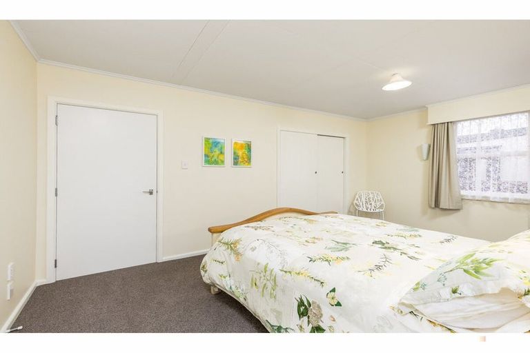 Photo of property in 6 Durham Street, Waimate, 7924