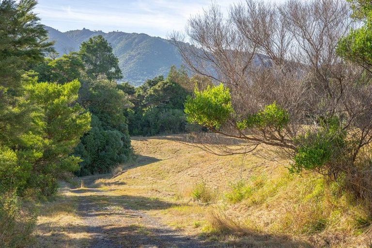 Photo of property in 17 Jacks Bush Road, Waikanae, 5391
