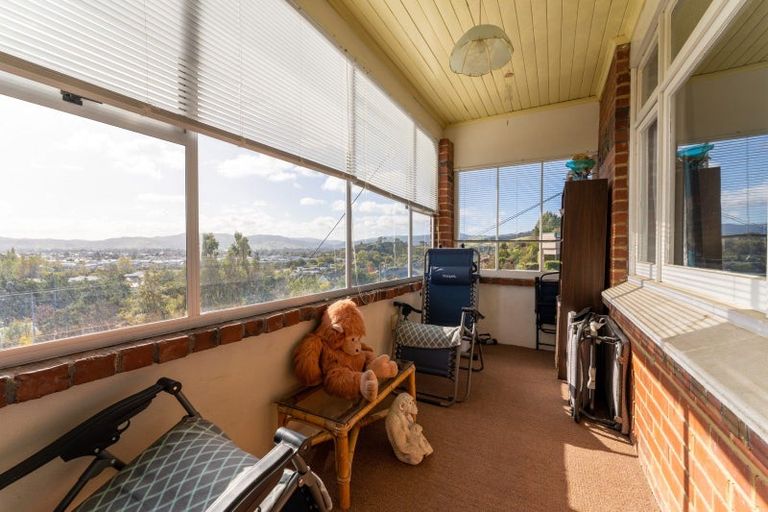 Photo of property in 16 Braeside, Kinmont Park, Mosgiel, 9024