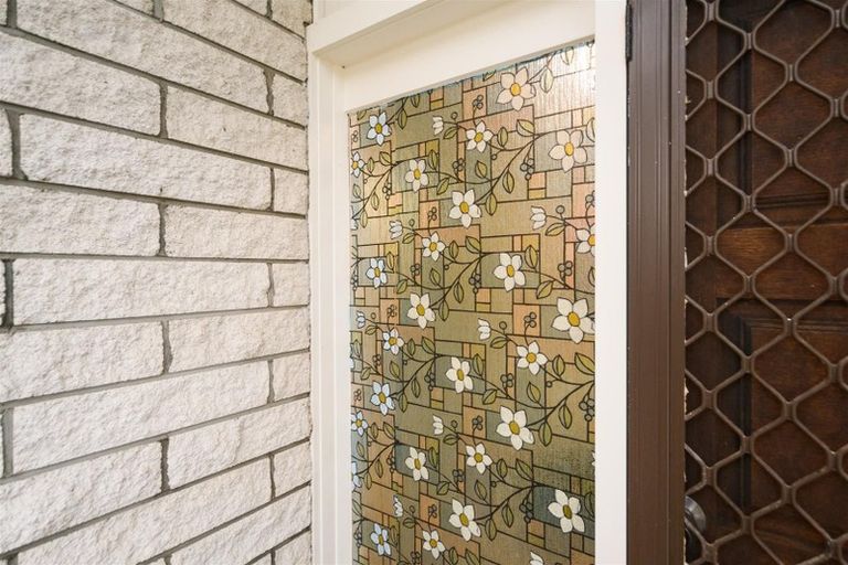 Photo of property in 24 Oaklea Avenue, Marton, 4710