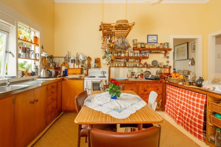 Photo of property in 5 Old Beach Road, Kohukohu, 0491