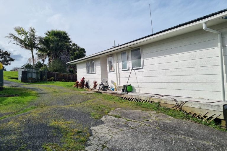 Photo of property in 45 Hobsonville Road, West Harbour, Auckland, 0618