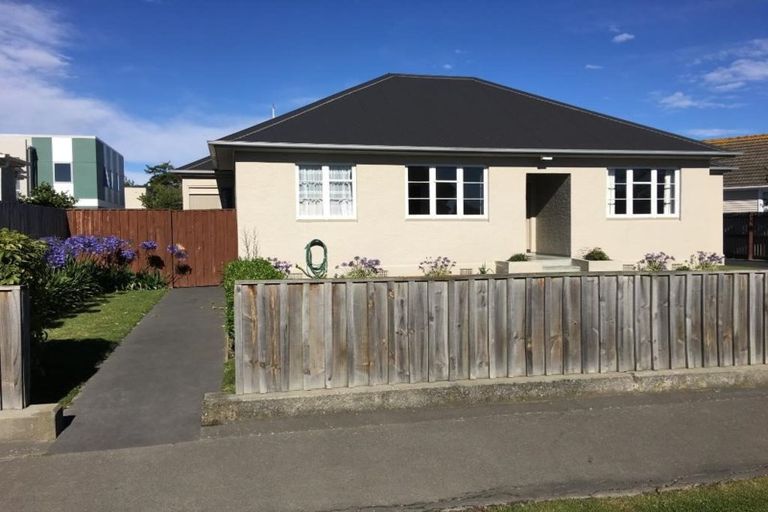 Photo of property in 11 Centennial Avenue, Riccarton, Christchurch, 8041