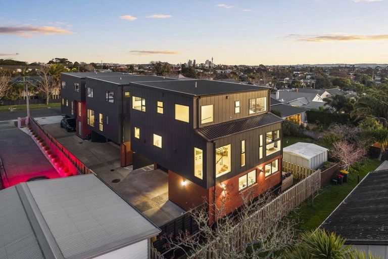 Photo of property in 16c Egremont Street, Belmont, Auckland, 0622