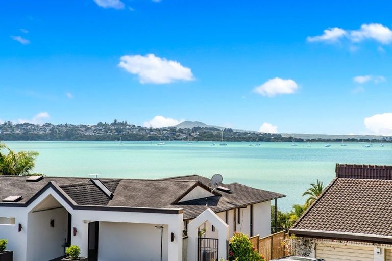 Photo of property in 114 Bramley Drive, Farm Cove, Auckland, 2012