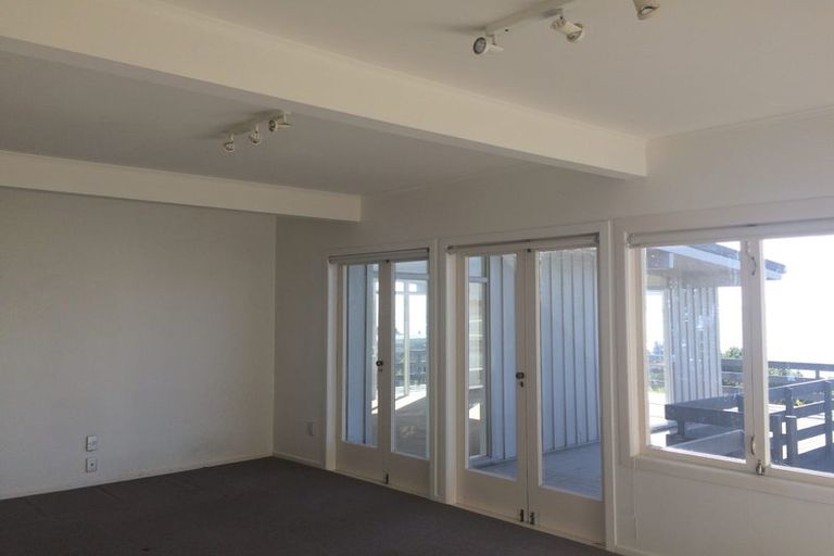 Photo of property in 23 Churchill Road, Murrays Bay, Auckland, 0630