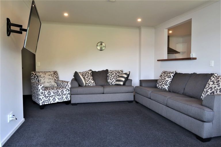 Photo of property in Onslow Heights, 17h Onslow Road, Khandallah, Wellington, 6035