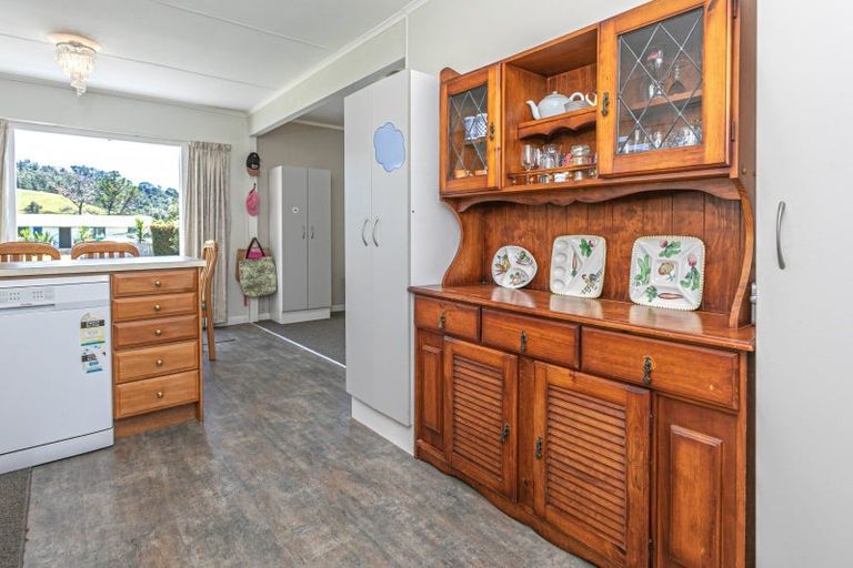 Photo of property in 35 Marlin Place, Whiritoa, Whangamata, 3691
