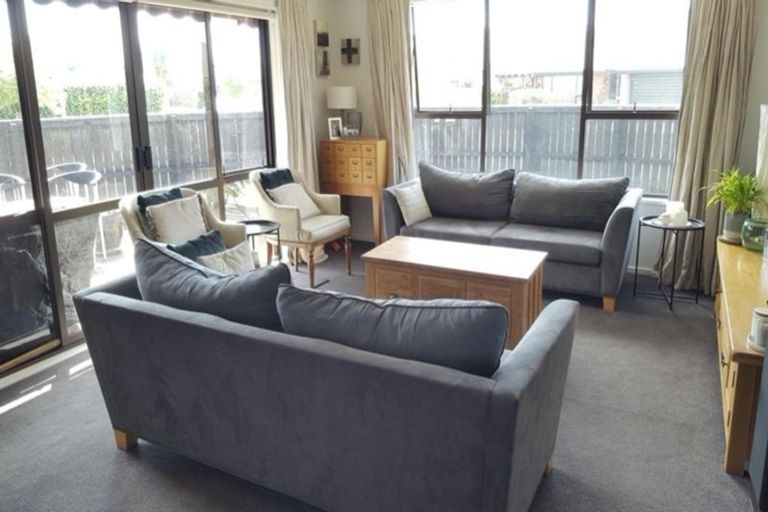 Photo of property in 27 Tivoli Place, Bishopdale, Christchurch, 8053