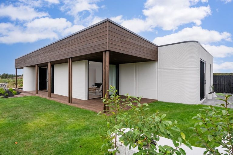 Photo of property in 2/1 City View Terrace, Birkenhead, Auckland, 0626