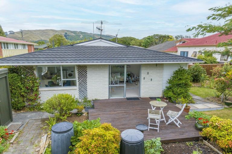Photo of property in 49b Ngaio Road, Waikanae, 5036