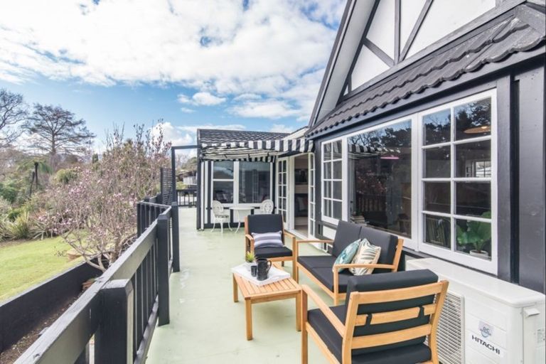 Photo of property in 21 Makora Road, Otaihanga, Paraparaumu, 5036