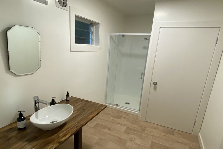 Photo of property in 1 Greenacres Street, Macandrew Bay, Dunedin, 9014