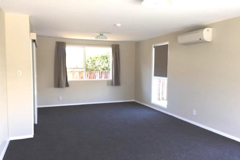 Photo of property in 59a Farquhars Road, Redwood, Christchurch, 8051