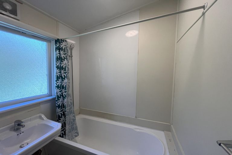 Photo of property in 76-76a Canada Street, Watlington, Timaru, 7910