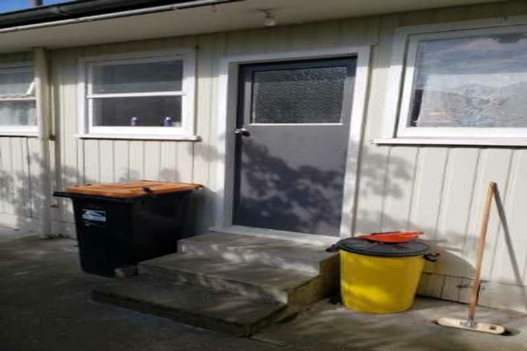 Photo of property in 17g Albert Street, Palmerston North, 4414