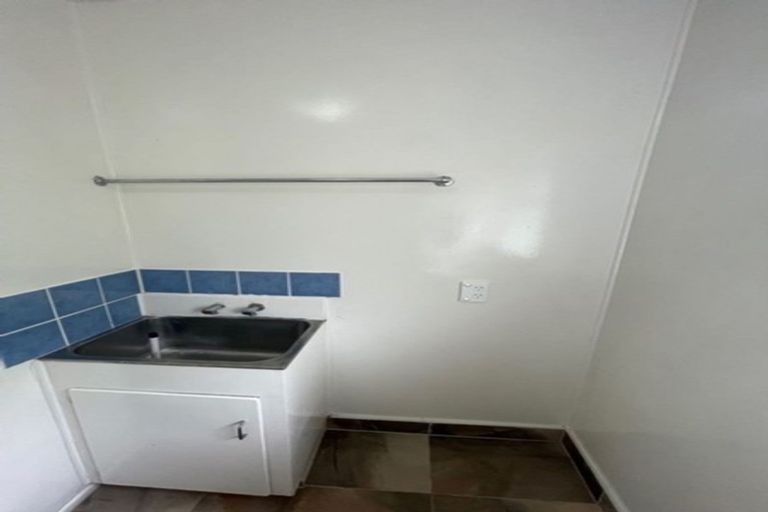 Photo of property in 9/11 Oakland Avenue, Papatoetoe, Auckland, 2025