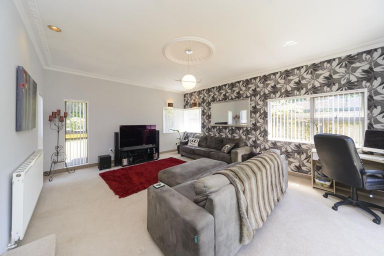 Photo of property in 42 Carter Crescent, Awapuni, Palmerston North, 4412