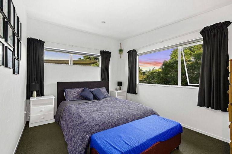Photo of property in 8/45a Swanson Road, Henderson, Auckland, 0610